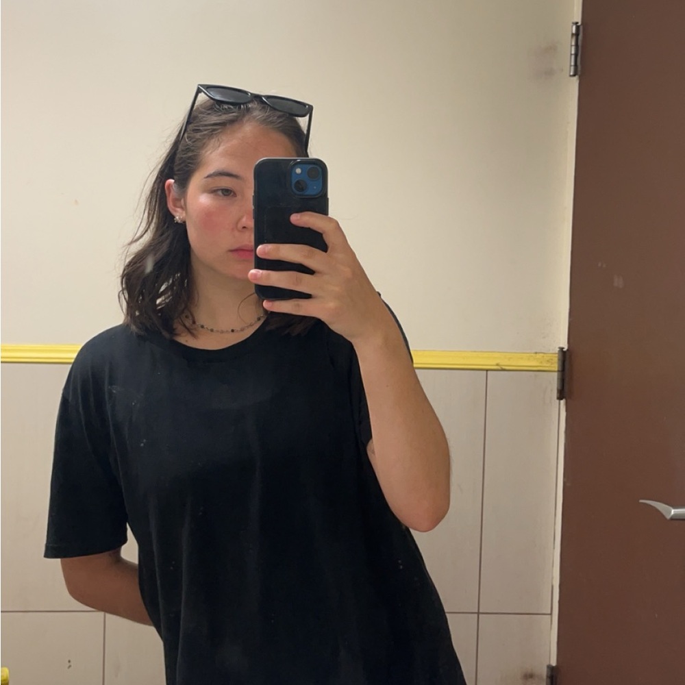 Meet your Posher, Kira